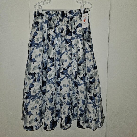 NWT Abaadlw Blue & White Flouncy Floral Skirt (XXL) - Picture 1 of 7